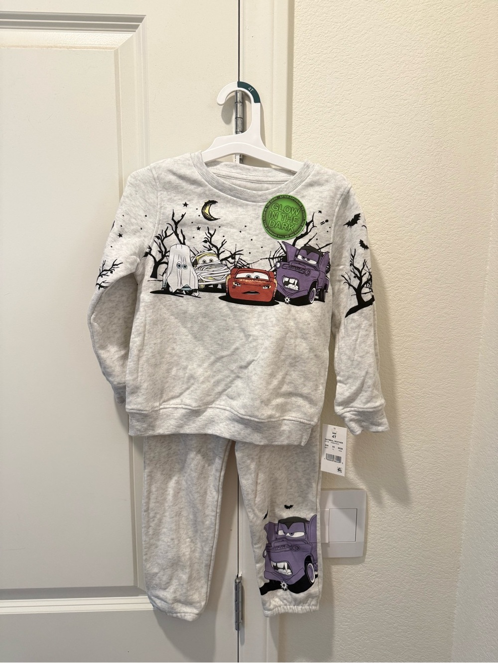 Cars 2 Piece Glow in the Dark Set